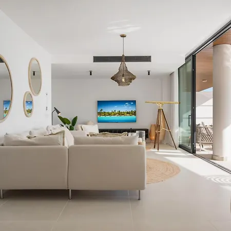 Vivi Homes - Sixsenses Pool, Golf, Patio & Sea View Apartment Fuengirola